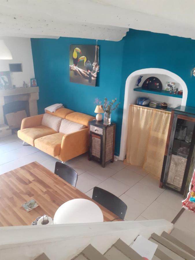 Aude En Provence Bed and Breakfast Meyrargues Εξωτερικό φωτογραφία